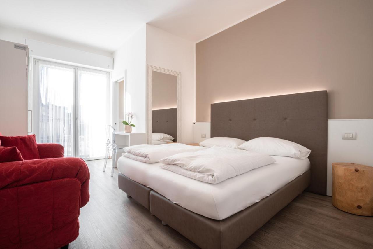 Hotel Rolly Riva del Garda Kültér fotó