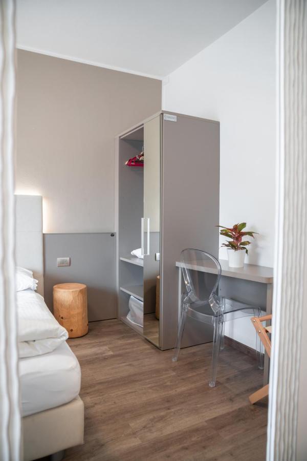 Hotel Rolly Riva del Garda Kültér fotó