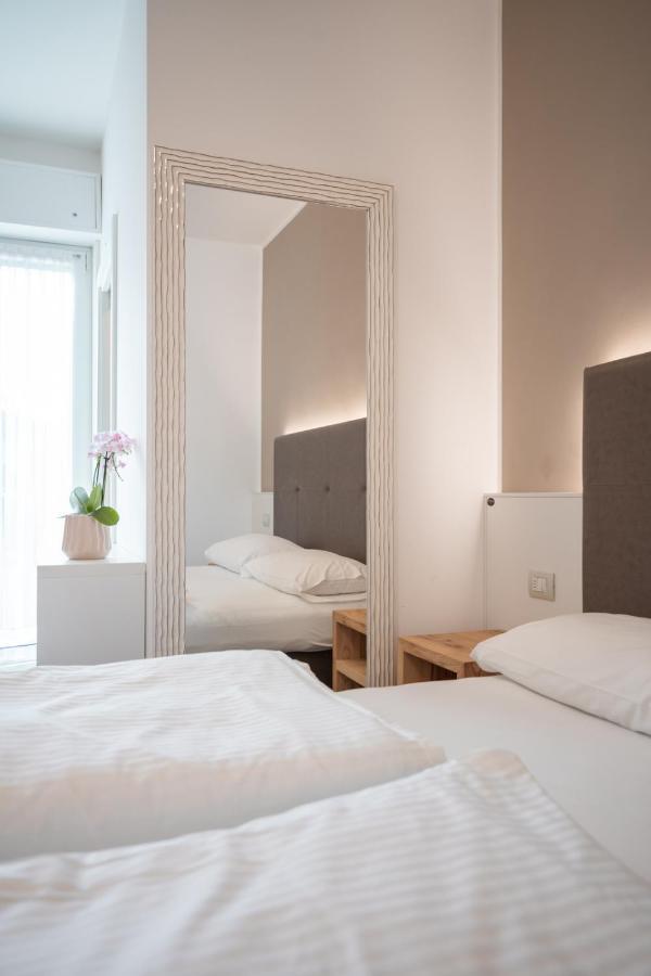 Hotel Rolly Riva del Garda Kültér fotó