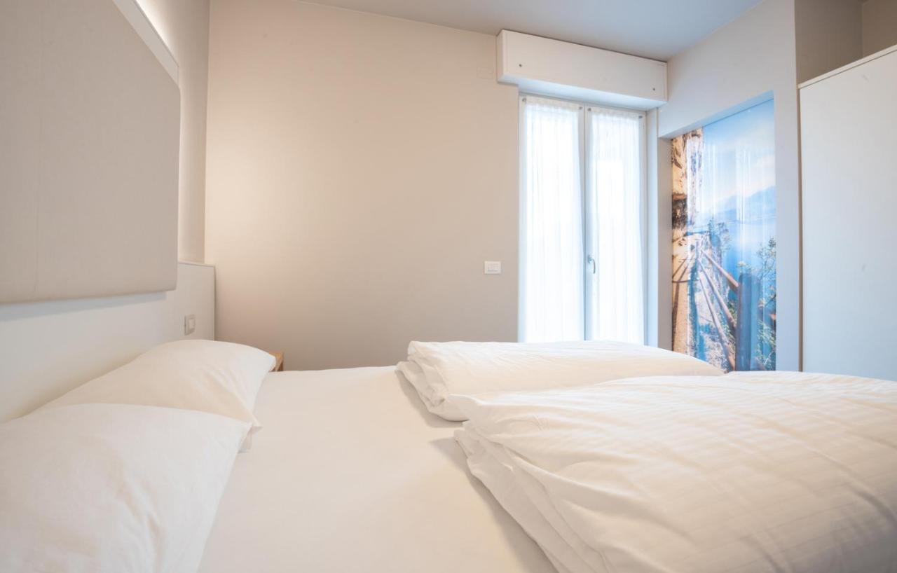 Hotel Rolly Riva del Garda Kültér fotó